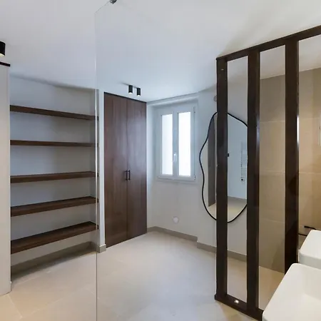 Luxury Forville - Center